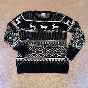Old Navy. Winter print sweater. Size S.